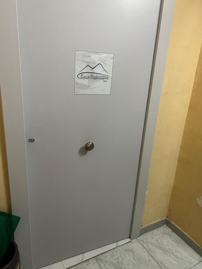 Casa Partenopea Apartment Naples Luaran gambar