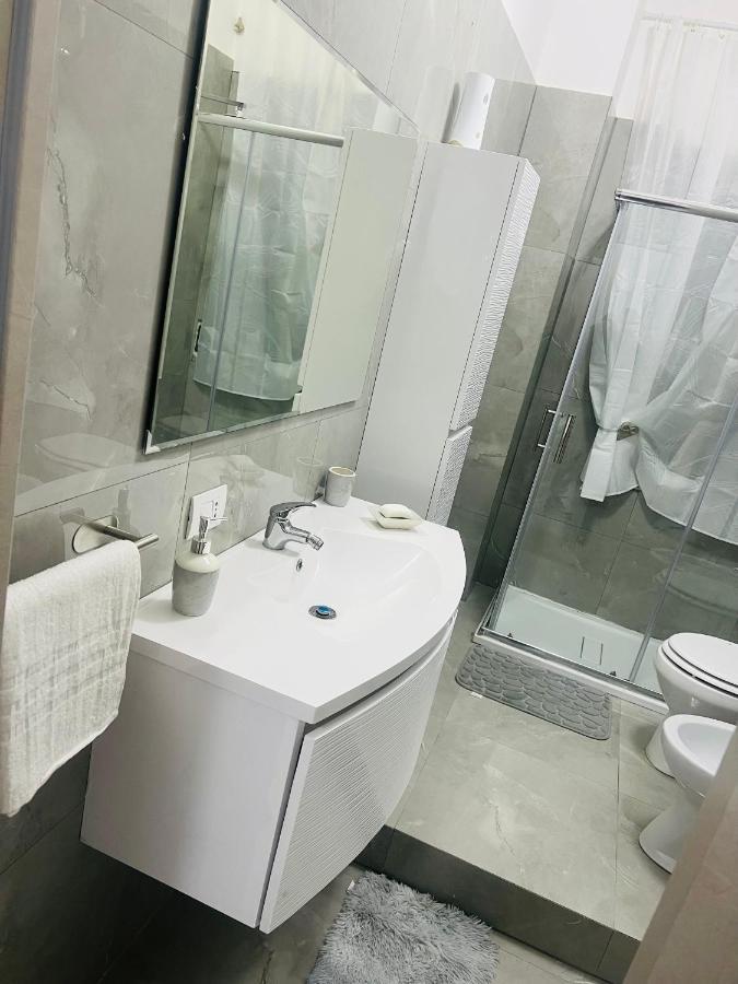 Casa Partenopea Apartment Naples Luaran gambar